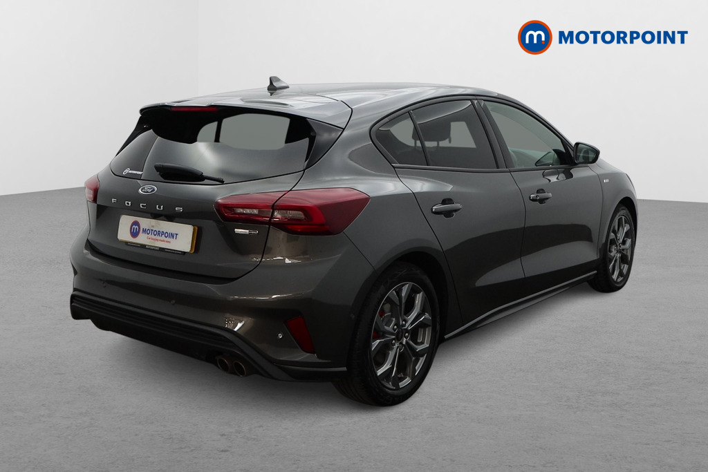 Ford Focus St-Line Edition Manual Petrol-Electric Hybrid Hatchback - Stock Number (1561300) - Drivers side rear corner