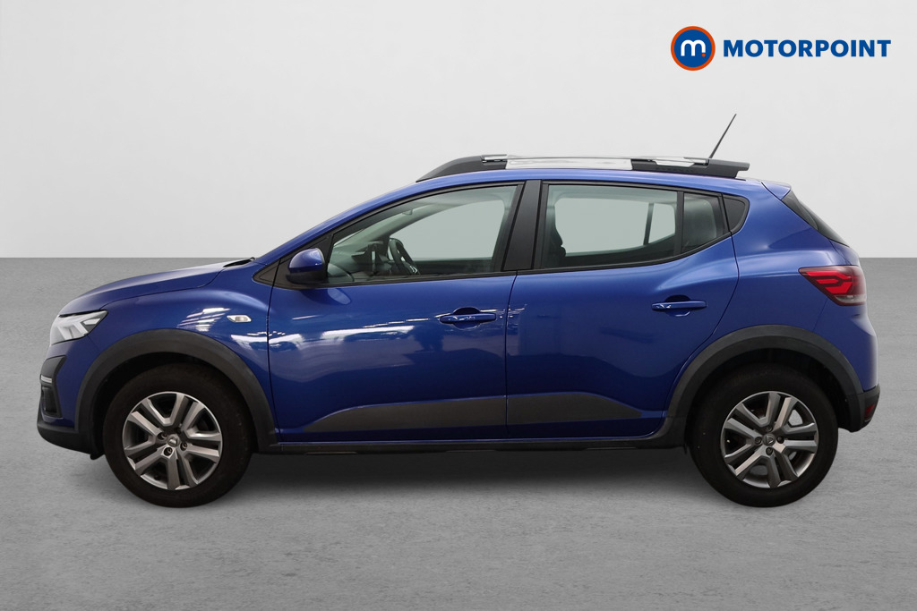 Dacia Sandero Stepway Comfort Manual Petrol Hatchback - Stock Number (1561763) - Passenger side