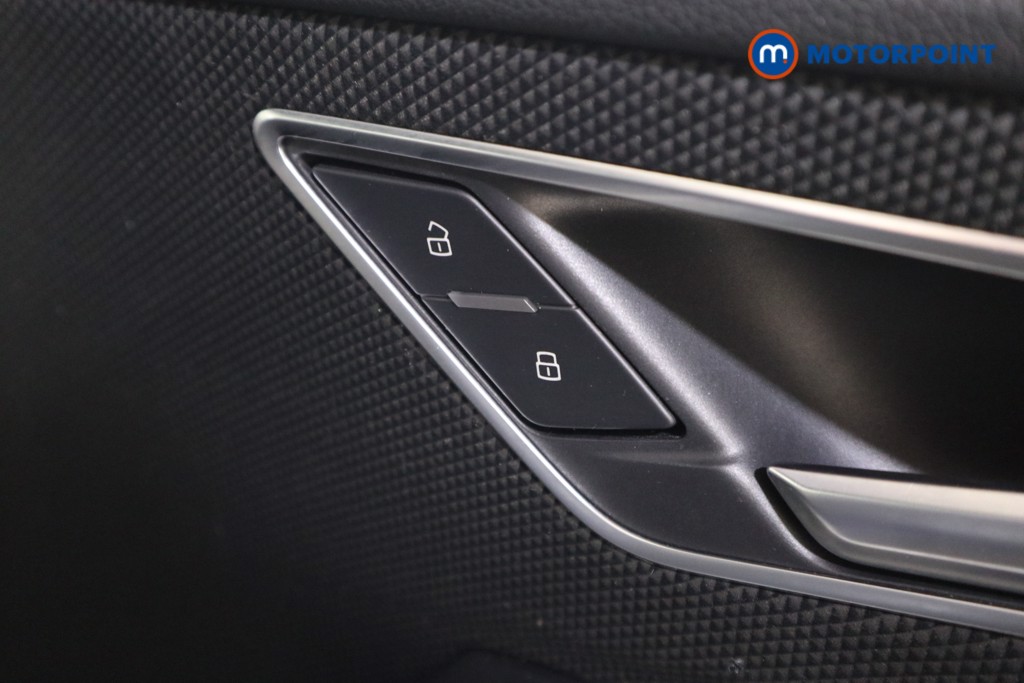 Audi Q2 S Line Manual Petrol SUV - Stock Number (1561782) - 12th supplementary image