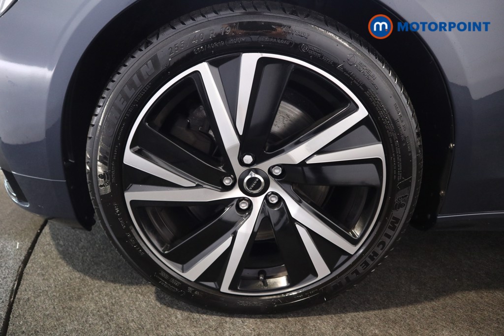 Volvo V90 R Design Automatic Diesel Estate - Stock Number (1561810) - 18th supplementary image