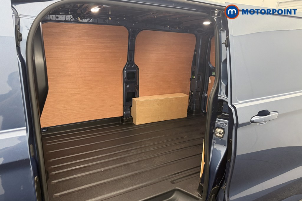 Ford Transit Custom Limited Automatic Diesel Panel Van - Stock Number (1561926) - 20th supplementary image