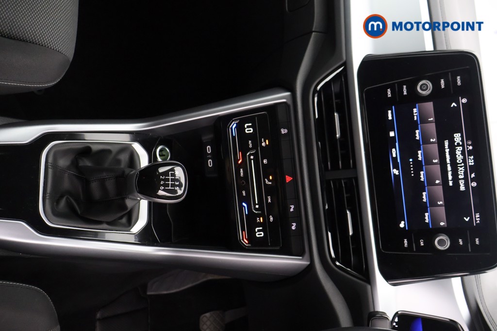 Volkswagen T-Roc Life Manual Petrol SUV - Stock Number (1561990) - 5th supplementary image