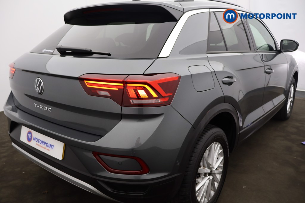 Volkswagen T-Roc Life Manual Petrol SUV - Stock Number (1561990) - 15th supplementary image