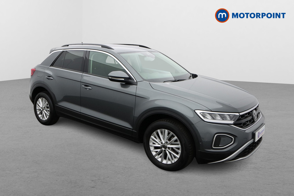 Volkswagen T-Roc Life Manual Petrol SUV - Stock Number (1561990) - Drivers side front corner
