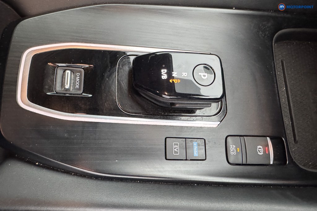 Nissan Qashqai N-Connecta Automatic Petrol-Electric Hybrid SUV - Stock Number (1562096) - 13th supplementary image