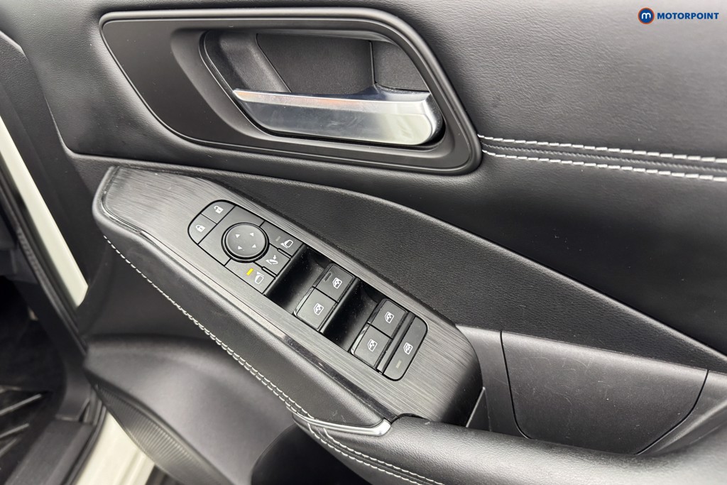 Nissan Qashqai N-Connecta Automatic Petrol-Electric Hybrid SUV - Stock Number (1562096) - 22nd supplementary image
