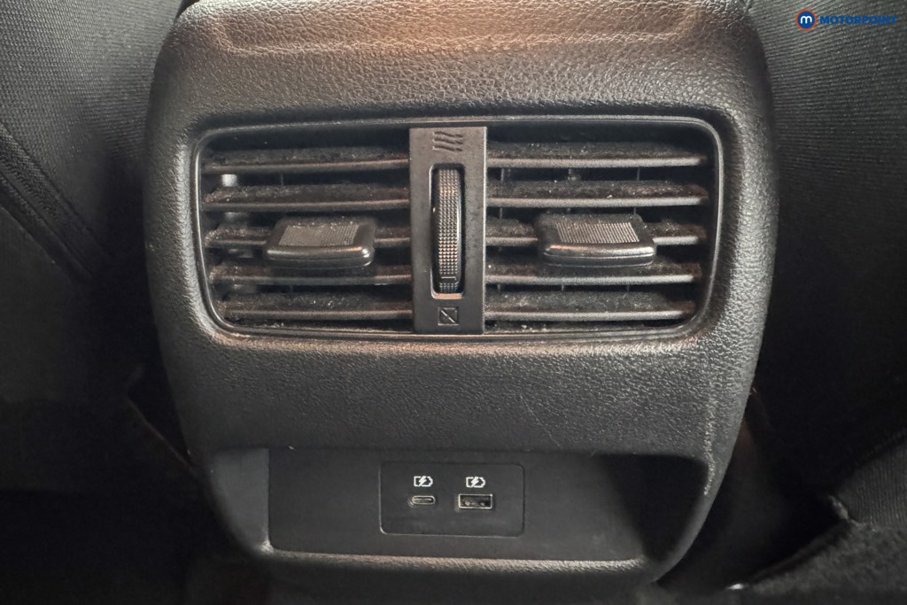 Nissan Qashqai N-Connecta Automatic Petrol-Electric Hybrid SUV - Stock Number (1562096) - 25th supplementary image