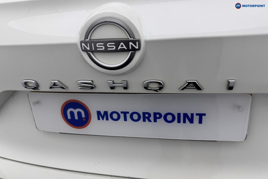 Nissan Qashqai N-Connecta Automatic Petrol-Electric Hybrid SUV - Stock Number (1562096) - 32nd supplementary image