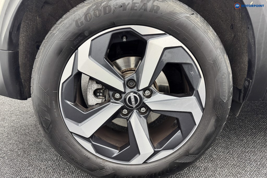 Nissan Qashqai N-Connecta Automatic Petrol-Electric Hybrid SUV - Stock Number (1562096) - 33rd supplementary image