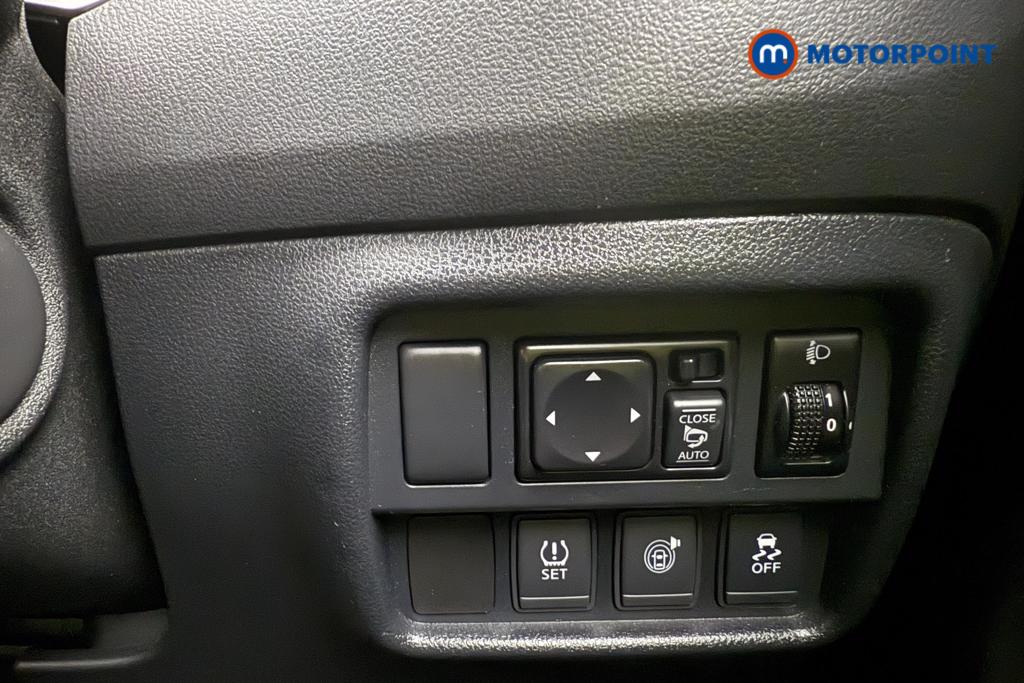 Nissan Juke Tekna Automatic Petrol SUV - Stock Number (1562156) - 18th supplementary image