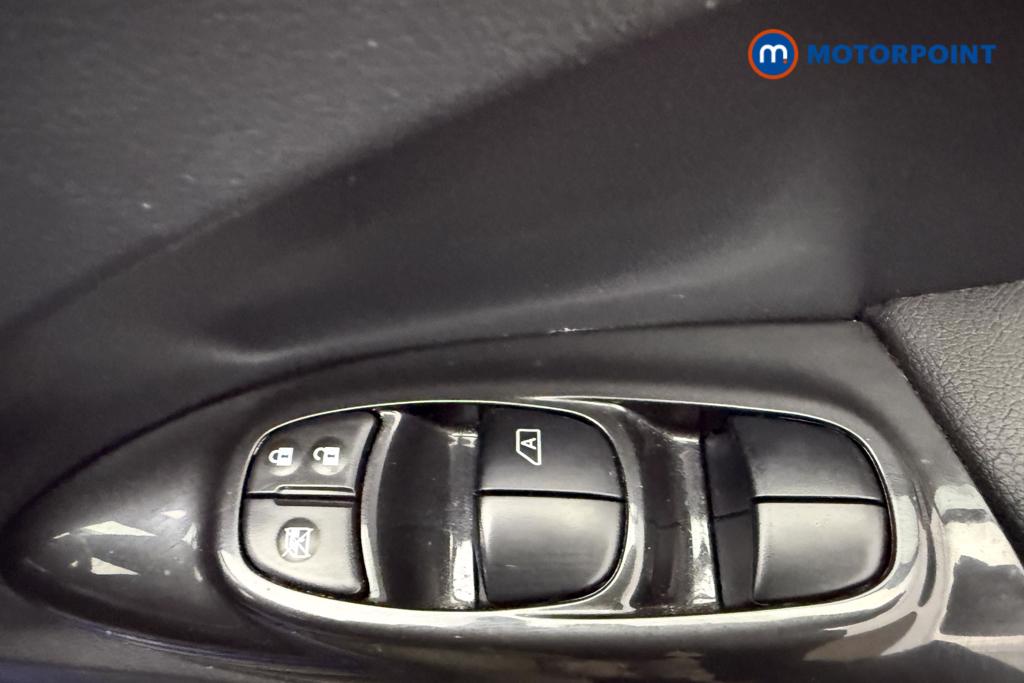 Nissan Juke Tekna Automatic Petrol SUV - Stock Number (1562156) - 20th supplementary image