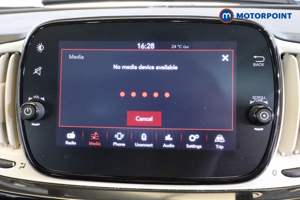 Fiat 500 Dolcevita Manual Petrol-Electric Hybrid Hatchback - Stock Number (1562459) - 5th supplementary image