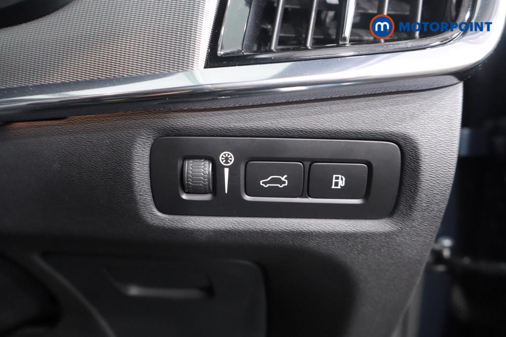 Volvo S90 R Design Automatic Petrol Plug-In Hybrid Saloon - Stock Number (1562505) - 11th supplementary image