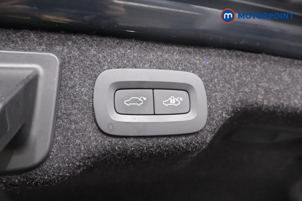 Volvo S90 R Design Automatic Petrol Plug-In Hybrid Saloon - Stock Number (1562505) - 20th supplementary image