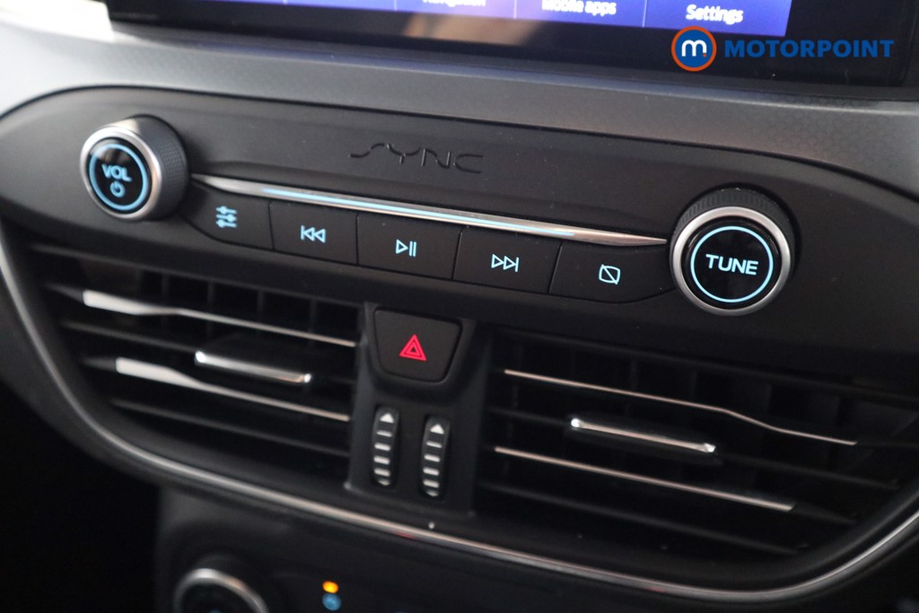 Ford Focus Active Manual Petrol Hatchback - Stock Number (1562762) - 7th supplementary image