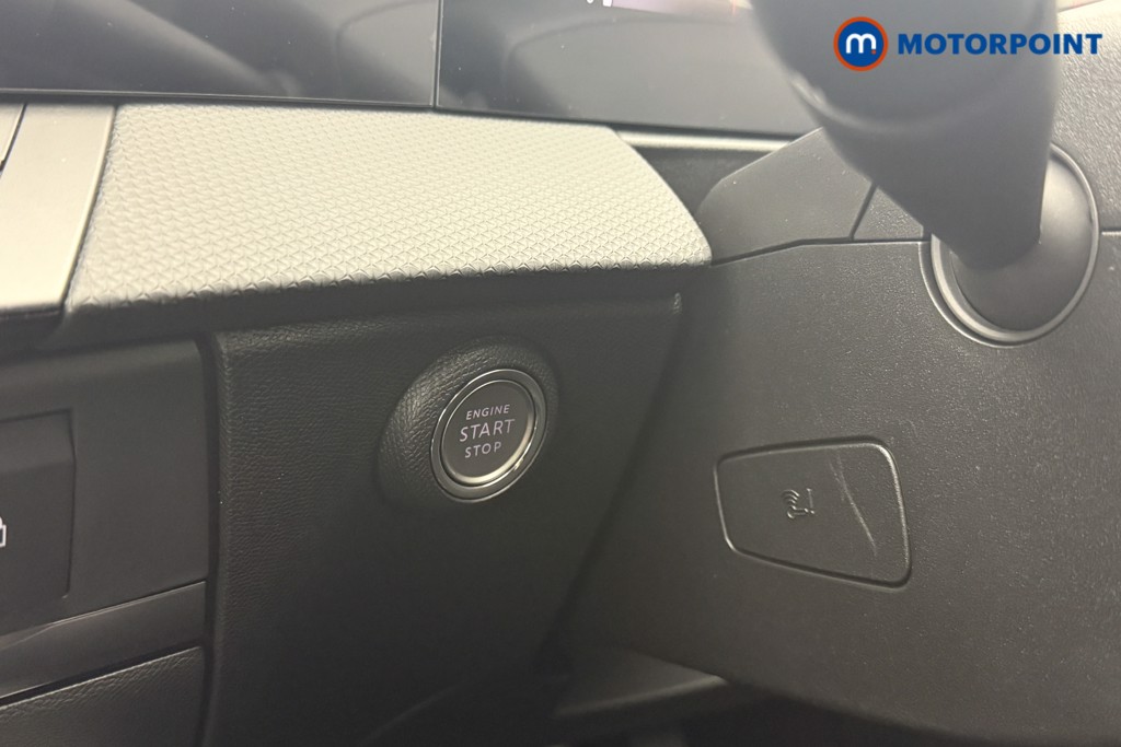Vauxhall Astra Ultimate Manual Petrol Hatchback - Stock Number (1563029) - 8th supplementary image