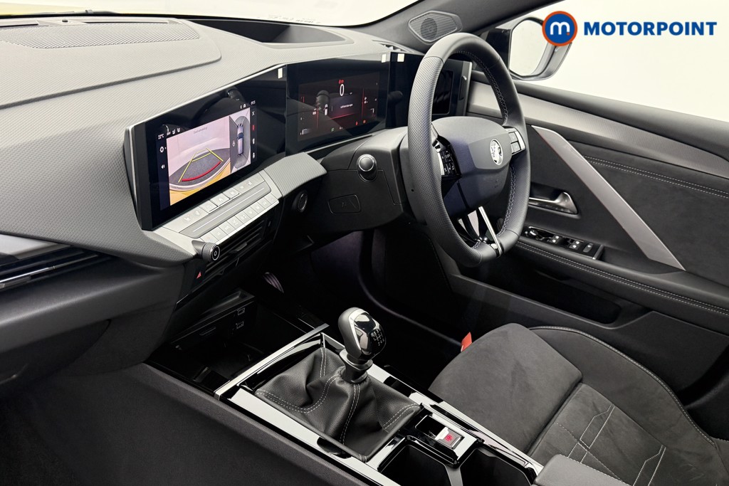 Vauxhall Astra Ultimate Manual Petrol Hatchback - Stock Number (1563029) - 19th supplementary image