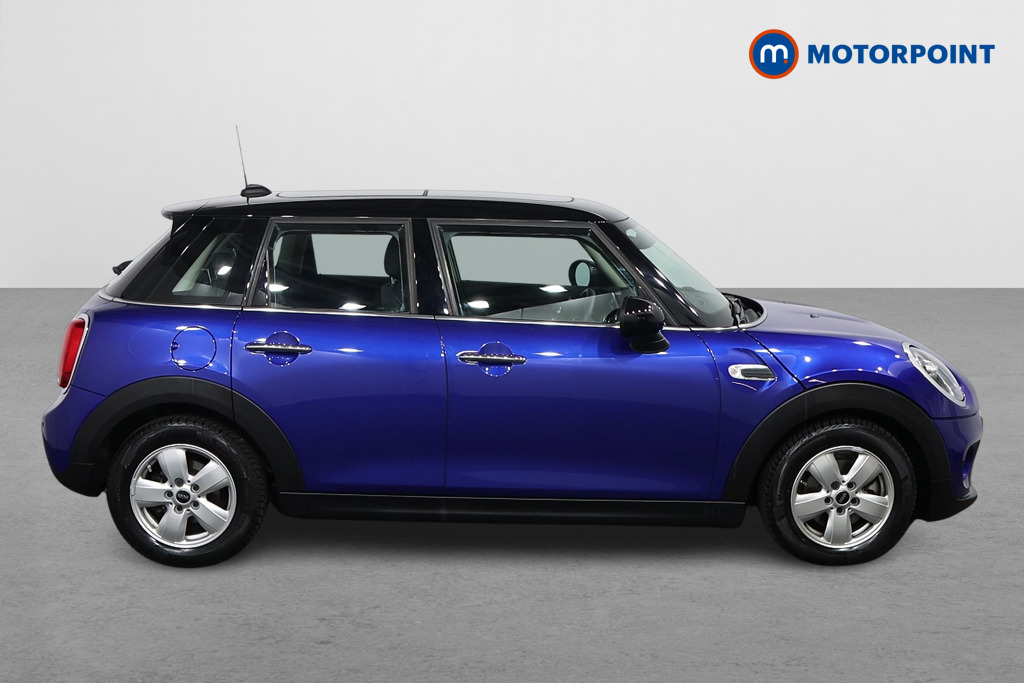 Mini Hatchback Cooper Automatic Petrol Hatchback - Stock Number (1563059) - Drivers side