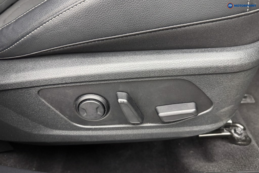 KIA Sportage 3 Automatic Petrol-Electric Hybrid SUV - Stock Number (1563113) - 19th supplementary image
