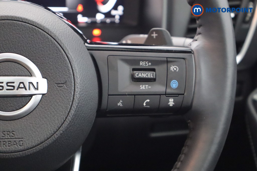 Nissan Qashqai Premiere Edition Automatic Petrol SUV - Stock Number (1563268) - 5th supplementary image