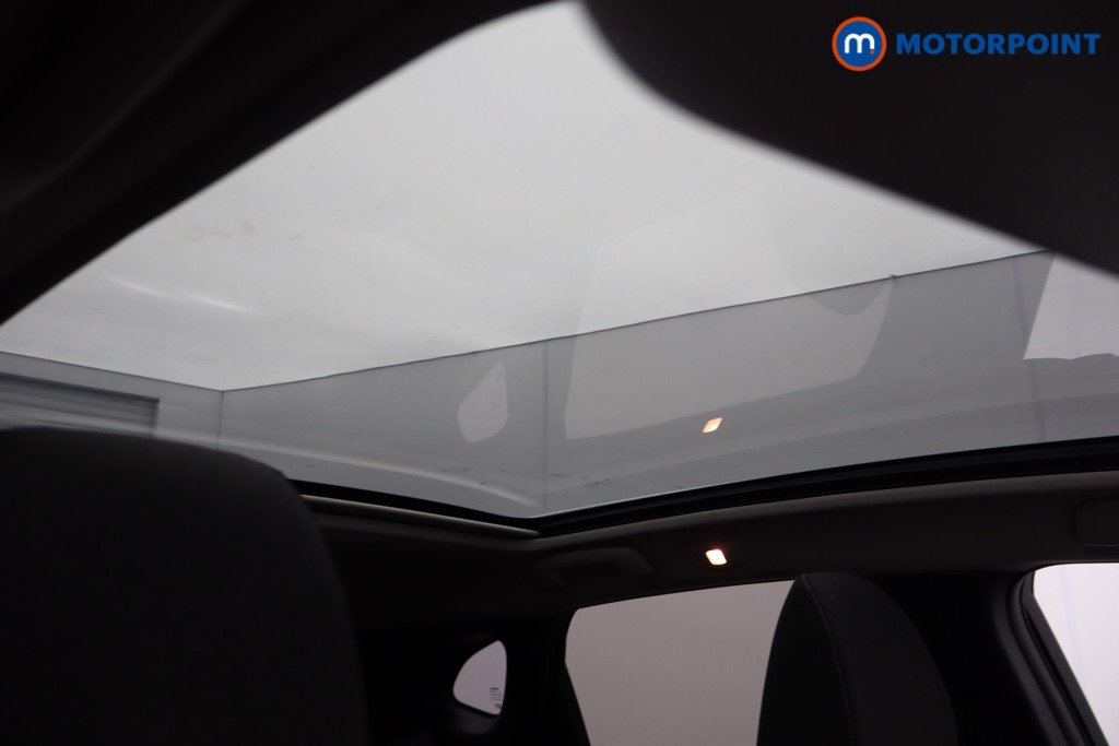 Nissan Qashqai Premiere Edition Automatic Petrol SUV - Stock Number (1563268) - 14th supplementary image