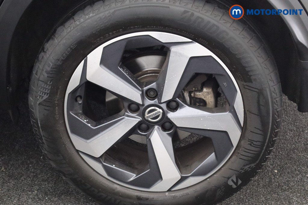 Nissan Qashqai Premiere Edition Automatic Petrol SUV - Stock Number (1563268) - 25th supplementary image