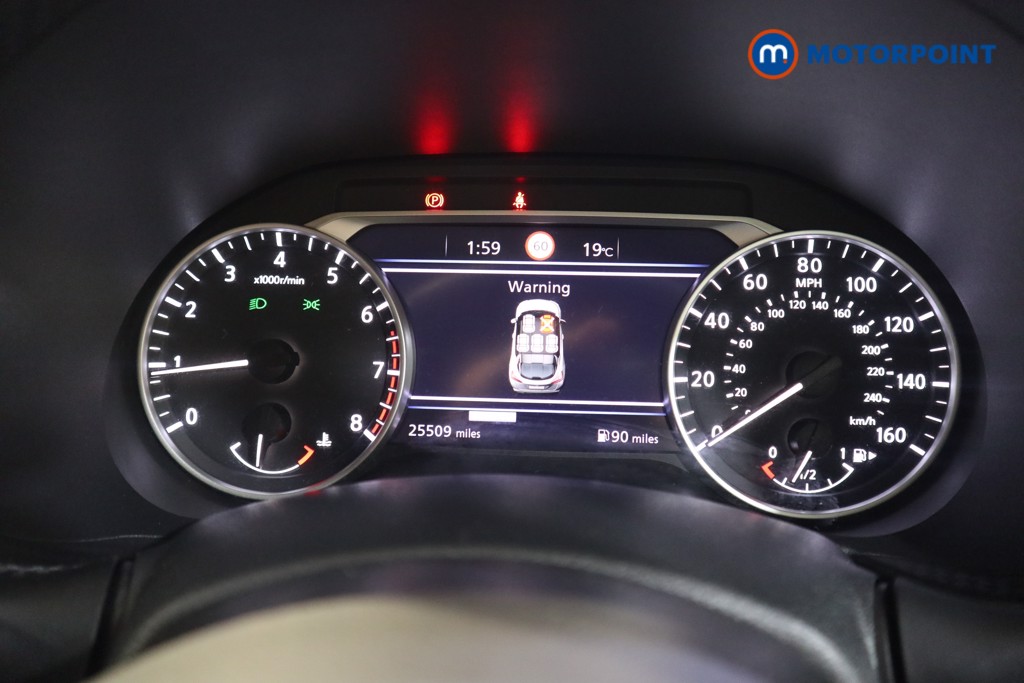 Nissan Juke N-Connecta Manual Petrol SUV - Stock Number (1563462) - 5th supplementary image
