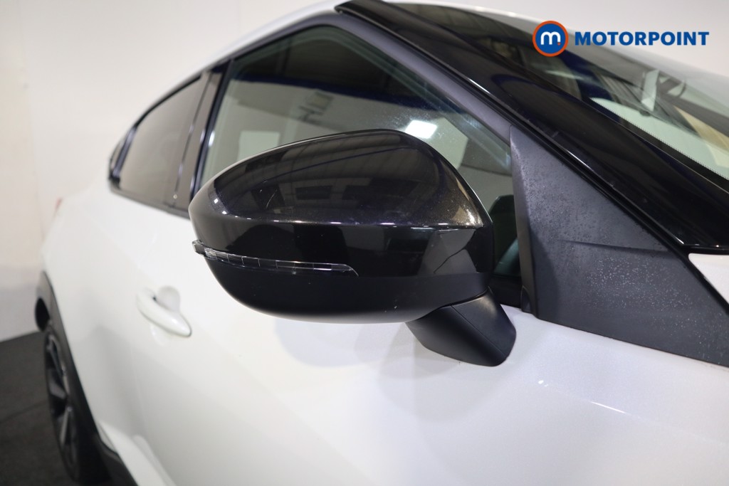 Nissan Juke N-Connecta Manual Petrol SUV - Stock Number (1563462) - 22nd supplementary image