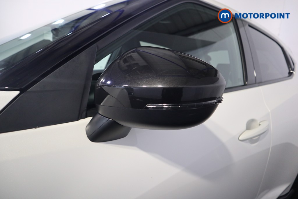 Nissan Juke N-Connecta Manual Petrol SUV - Stock Number (1563462) - 23rd supplementary image