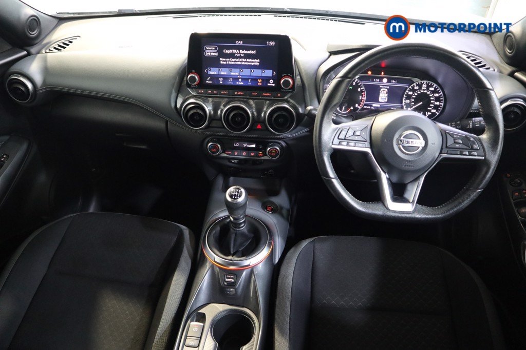 Nissan Juke N-Connecta Manual Petrol SUV - Stock Number (1563462) - 1st supplementary image