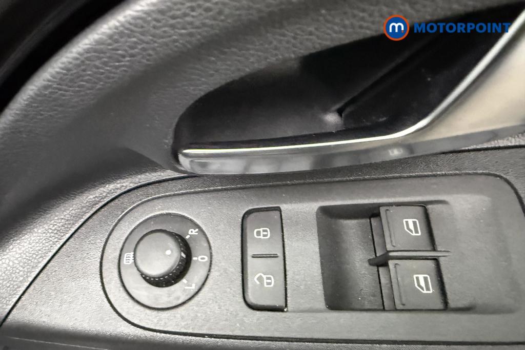Volkswagen UP High Up Manual Petrol Hatchback - Stock Number (1563550) - 17th supplementary image