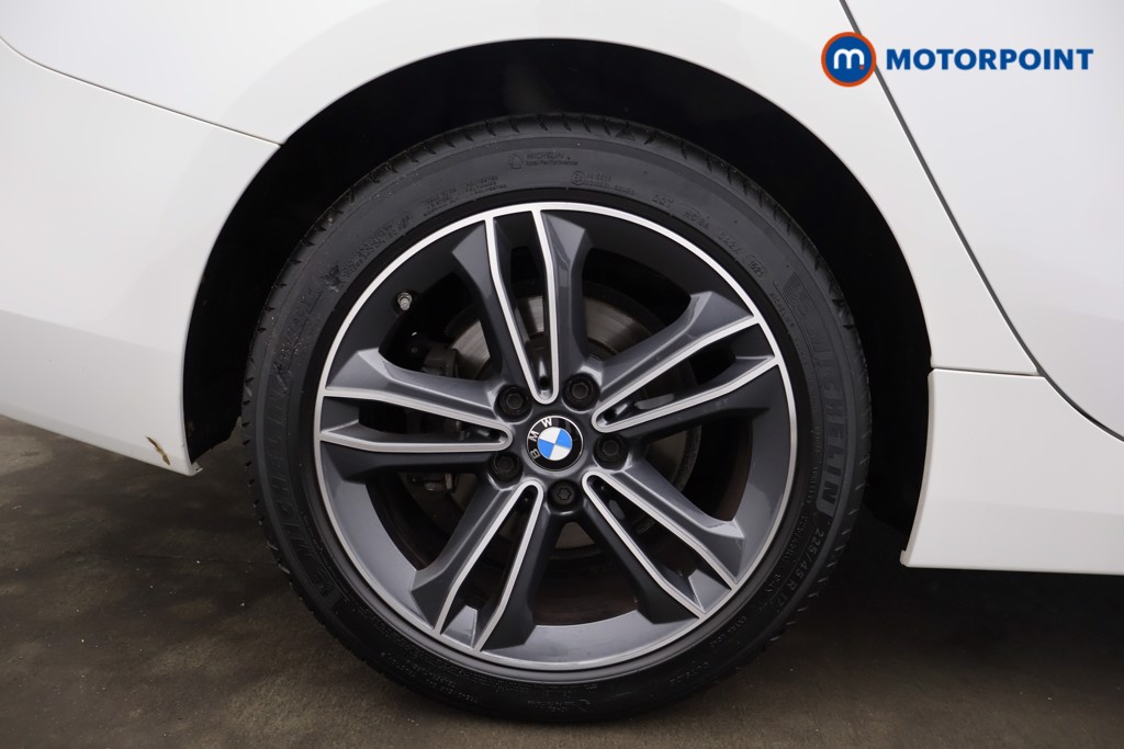 BMW 2 Series Sport Manual Petrol Saloon - Stock Number (1563560) - 17th supplementary image