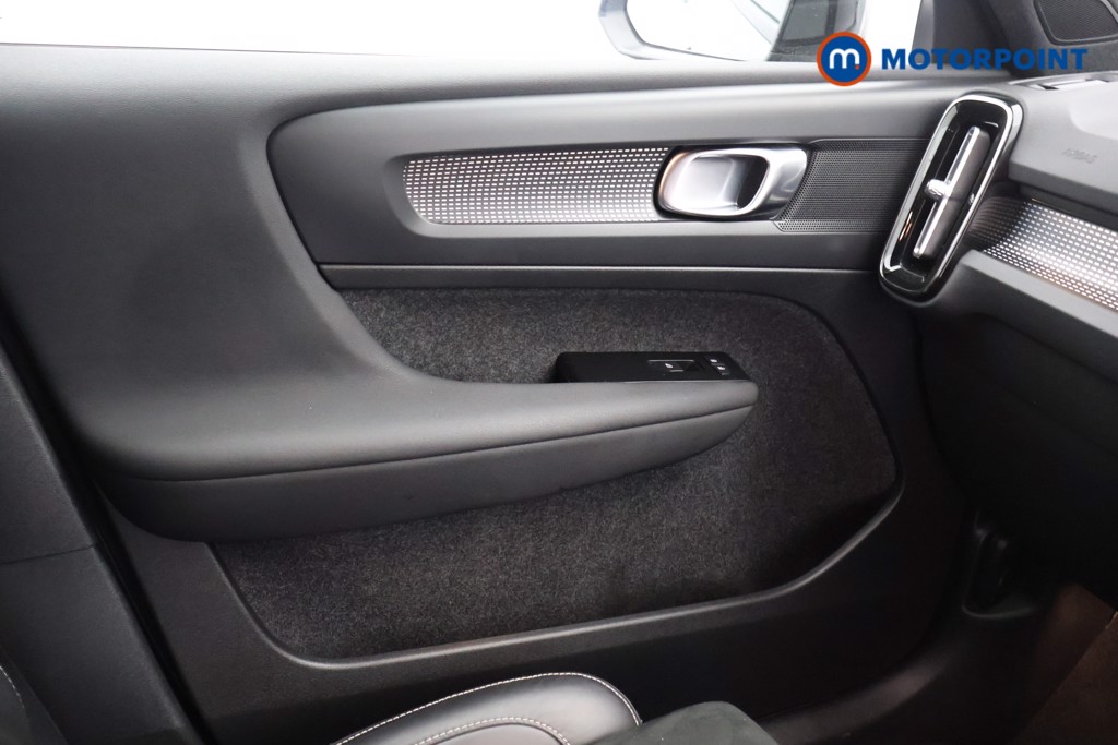 Volvo Xc40 R Design Pro Automatic Petrol Plug-In Hybrid SUV - Stock Number (1563562) - 8th supplementary image