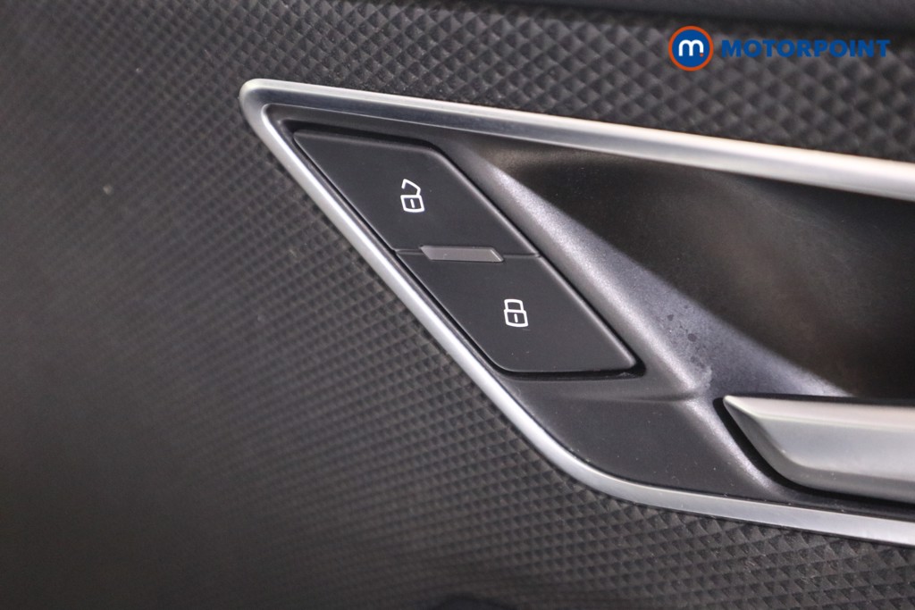 Audi Q2 S Line Automatic Petrol SUV - Stock Number (1563563) - 12th supplementary image