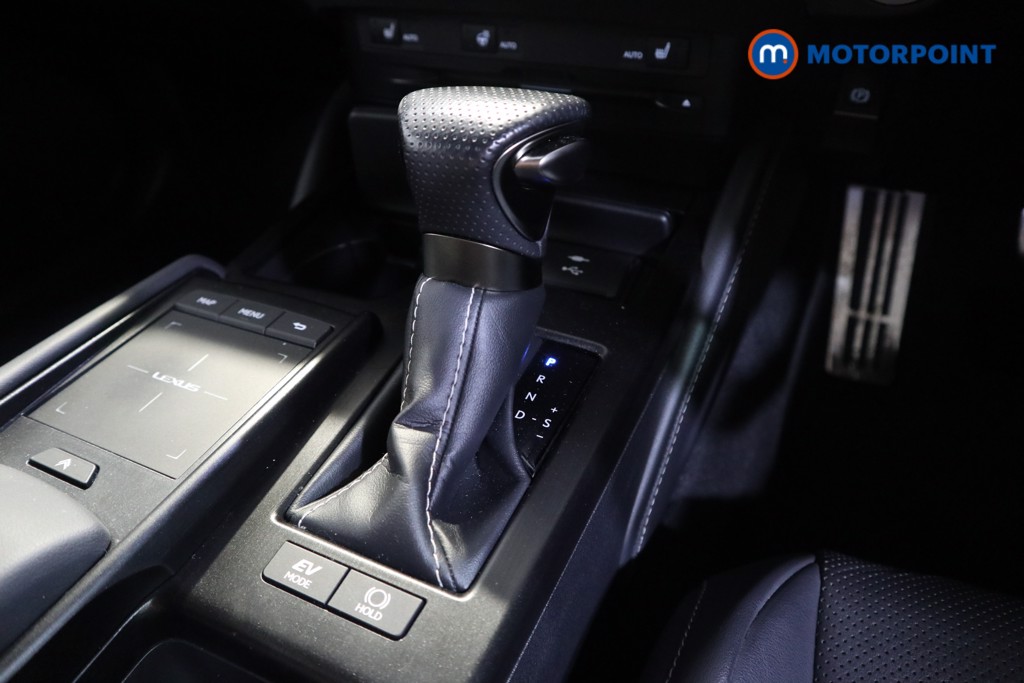 Lexus ES F-Sport Automatic Petrol-Electric Hybrid Saloon - Stock Number (1563869) - 9th supplementary image