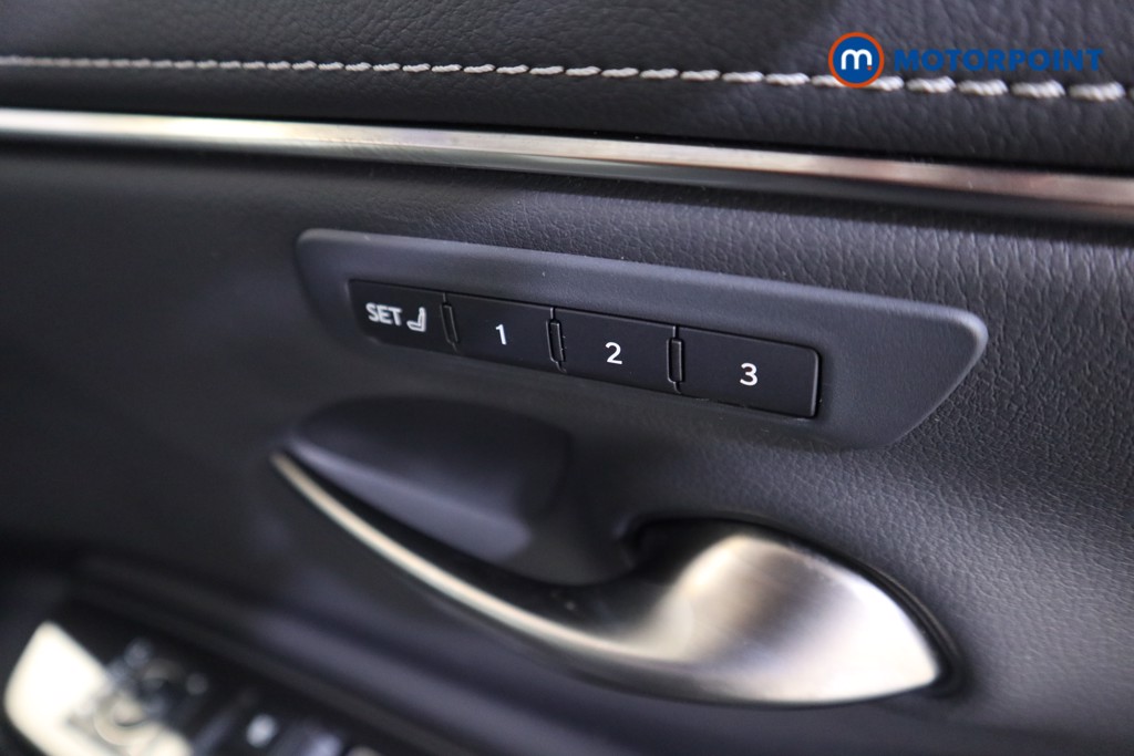 Lexus ES F-Sport Automatic Petrol-Electric Hybrid Saloon - Stock Number (1563869) - 10th supplementary image