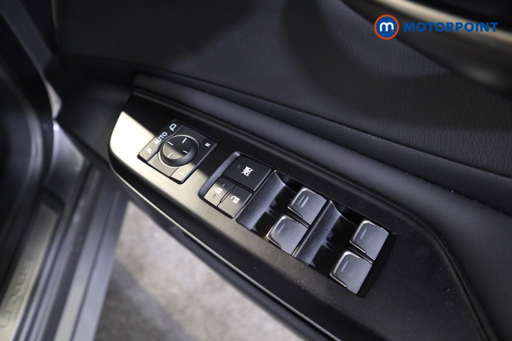 Lexus ES F-Sport Automatic Petrol-Electric Hybrid Saloon - Stock Number (1563869) - 11th supplementary image
