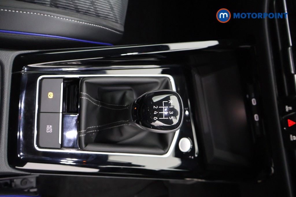 Volkswagen Golf R-Line Manual Petrol Hatchback - Stock Number (1563875) - 6th supplementary image