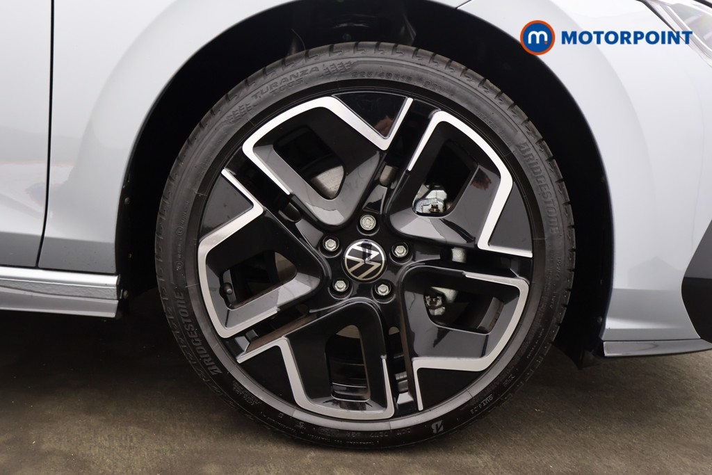 Volkswagen Golf R-Line Manual Petrol Hatchback - Stock Number (1563875) - 17th supplementary image
