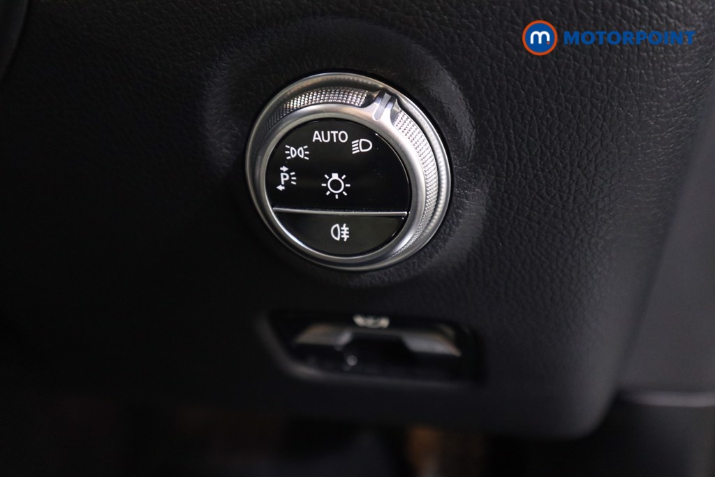 Mercedes-Benz C Class Amg Line Automatic Petrol Estate - Stock Number (1563992) - 7th supplementary image