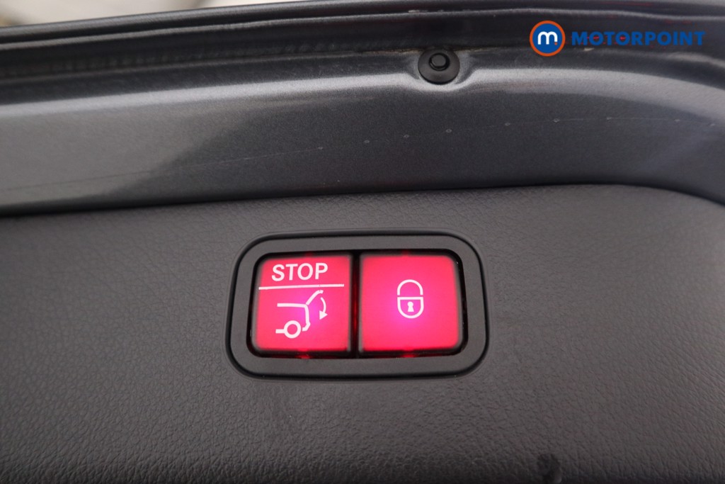 Mercedes-Benz C Class Amg Line Automatic Petrol Estate - Stock Number (1563992) - 14th supplementary image