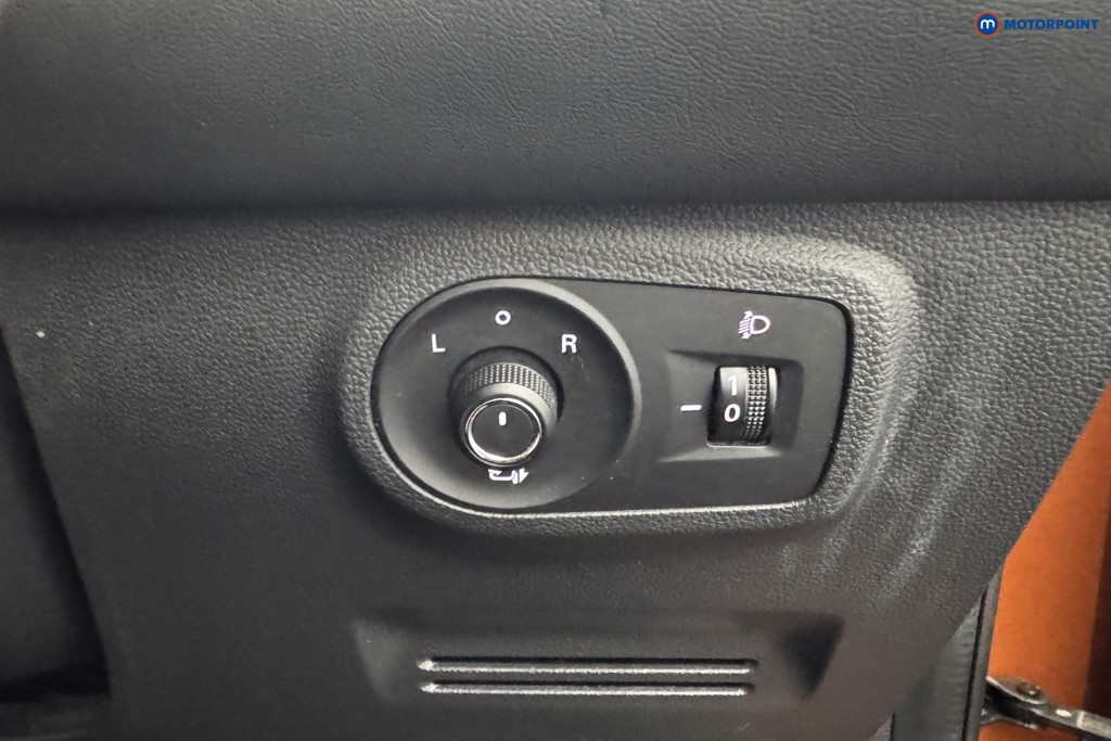 Mg Motor Uk ZS Exclusive Manual Petrol SUV - Stock Number (1564063) - 19th supplementary image