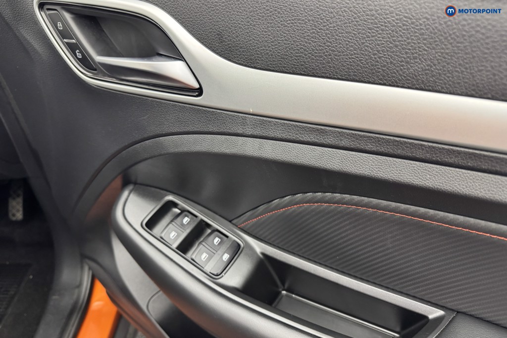 Mg Motor Uk ZS Exclusive Manual Petrol SUV - Stock Number (1564063) - 21st supplementary image