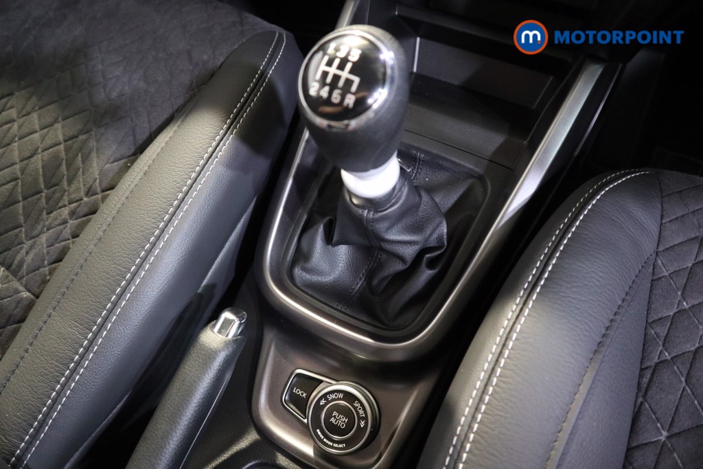 Suzuki Vitara Sz5 Allgrip Manual Petrol-Electric Hybrid SUV - Stock Number (1564246) - 8th supplementary image
