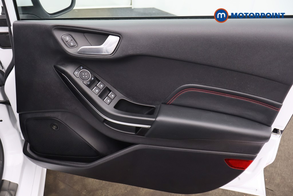 Ford Fiesta St-Line X Edition Manual Petrol-Electric Hybrid Hatchback - Stock Number (1564519) - 9th supplementary image