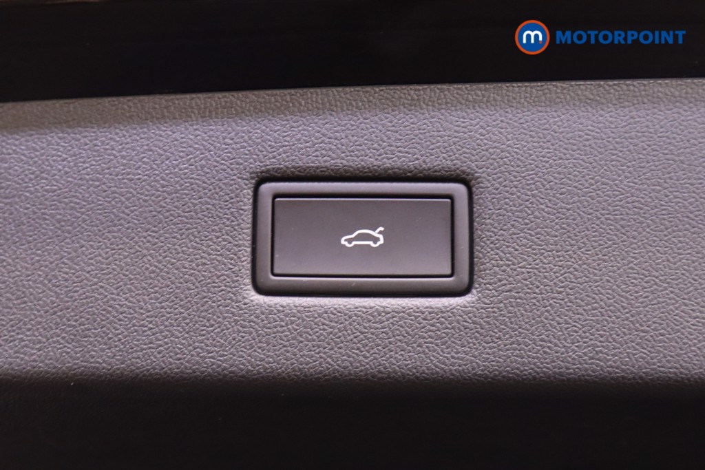 Ford Explorer Premium Automatic Electric SUV - Stock Number (1564612) - 14th supplementary image