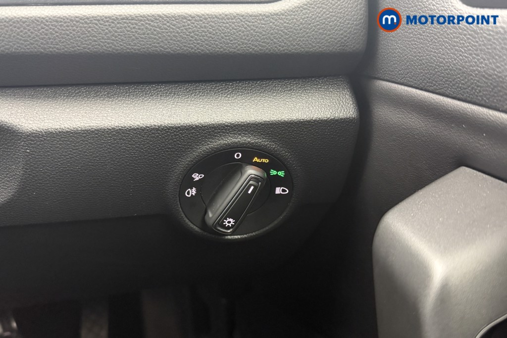 Volkswagen T-Roc Style Manual Petrol SUV - Stock Number (1564779) - 11th supplementary image
