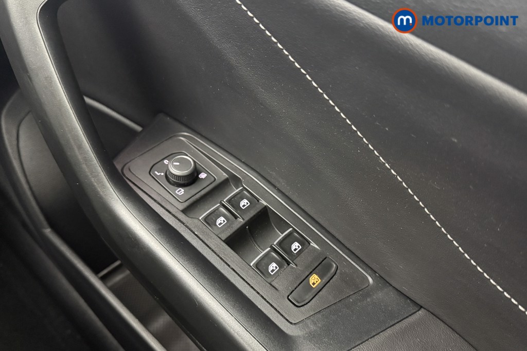 Volkswagen T-Roc Style Manual Petrol SUV - Stock Number (1564779) - 12th supplementary image