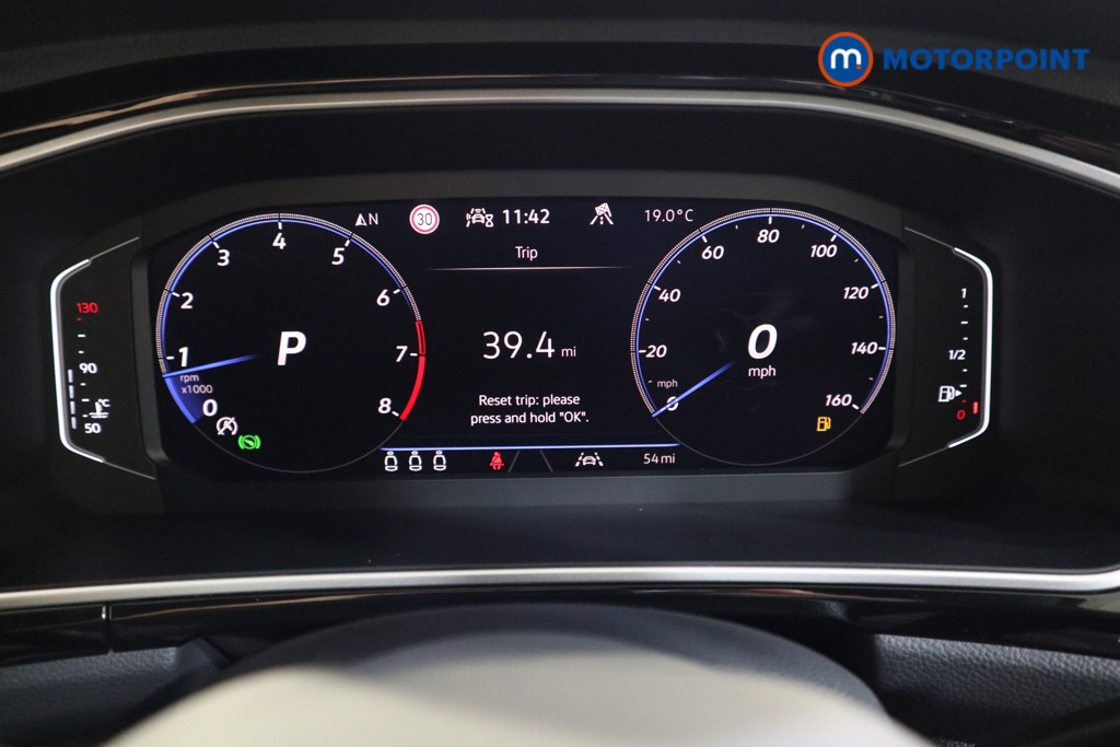 Volkswagen T-Roc R-Line Automatic Petrol SUV - Stock Number (1565022) - 5th supplementary image