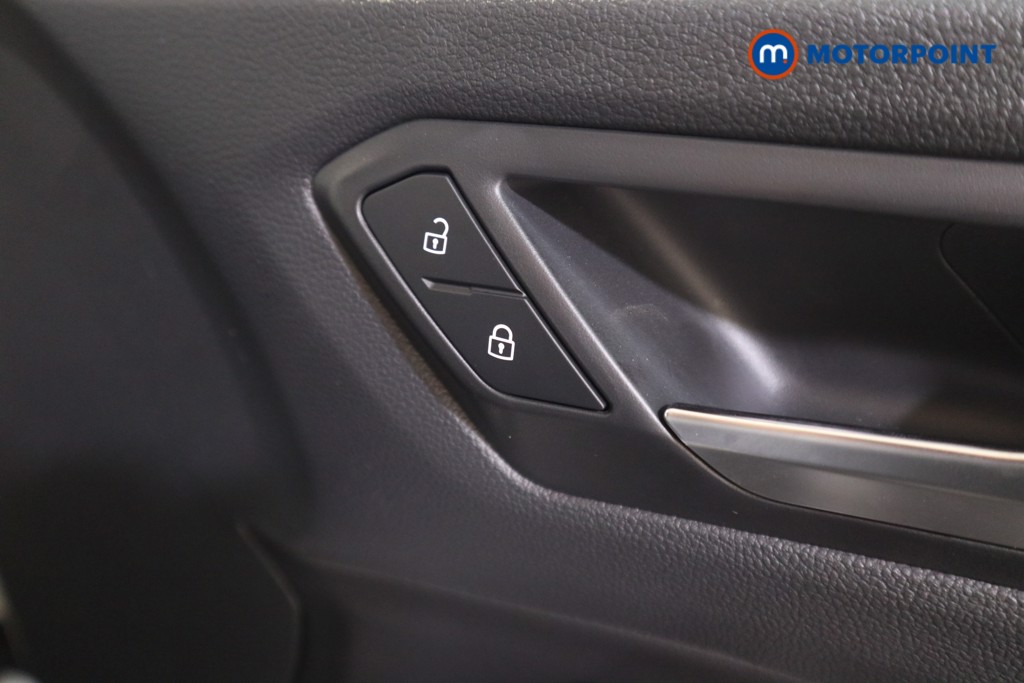 Volkswagen T-Roc R-Line Automatic Petrol SUV - Stock Number (1565022) - 10th supplementary image